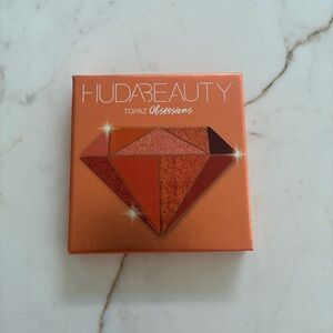 HUDA BEAUTY Topaz Palette with Warm Tones. Gorgeous colours! Brand new.